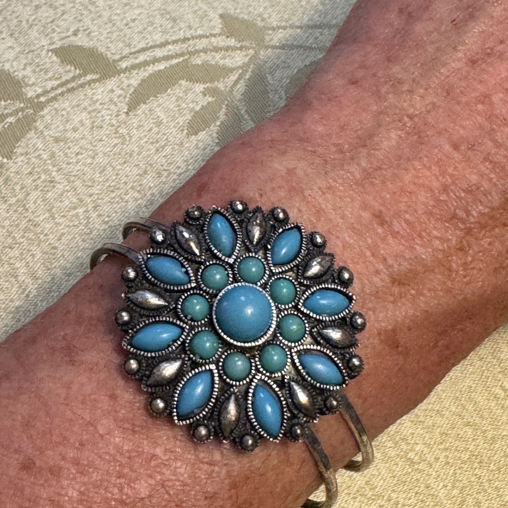 Turquoise Floral Statement Cuff Bracelet - Women’s Silver-Tone Jewelry